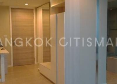 Condo at The Room Sukhumvit 21 for sale