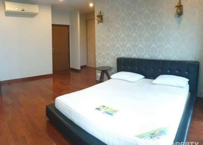 2-BR Condo at The Star Estate @ Narathiwas Condominium in Chong Nonsi (ID 495142)