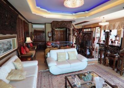 Baan Lon Sai duplex condo for sale Hua Hin Takiab