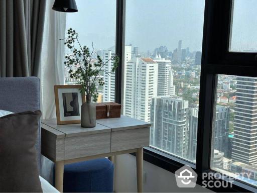 1-BR Condo at Xt Ekkamai near BTS Thong Lor