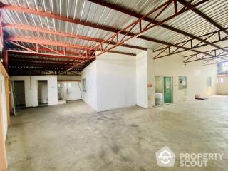 Warehouse for Rent and Sale in Chong Nonsi