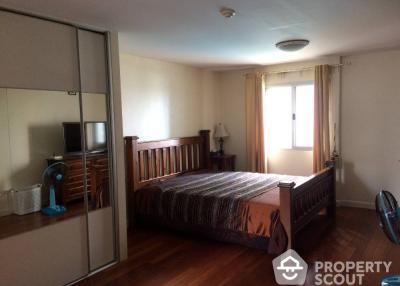 2-BR Condo at Belle Park Residence Condominium in Chong Nonsi