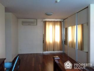 2-BR Condo at Belle Park Residence Condominium in Chong Nonsi