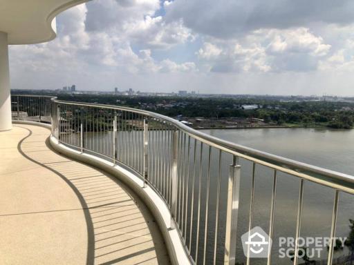 3-BR Condo at Supalai Riva Grande close to Phra Ram 3