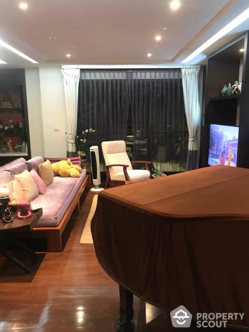 3-BR Condo at The Lanai Sathorn near MRT Khlong Toei