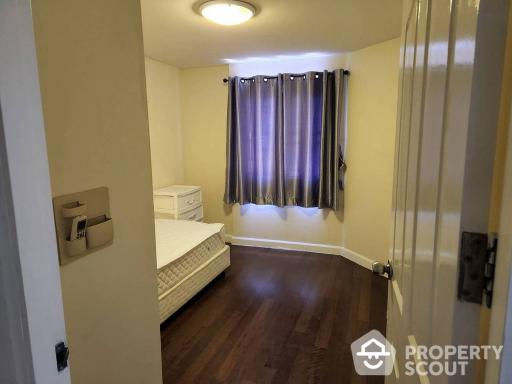 2-BR Condo at Belle Park in Chong Nonsi (ID 383351)