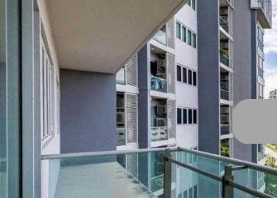 3-BR Condo at The Star Estate @ Narathiwas Condominium in Chong Nonsi