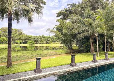 Luxury Lakeside Home for Sale in Mae RIm