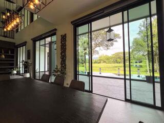 Luxury Lakeside Home for Sale in Mae RIm