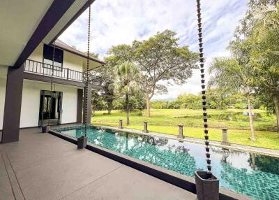 Luxury Lakeside Home for Sale in Mae RIm