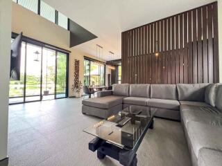 Luxury Lakeside Home for Sale in Mae RIm