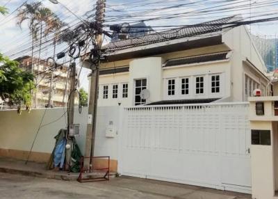 Spacious 4 Bedroom House in Sathorn with Office and Storage Space