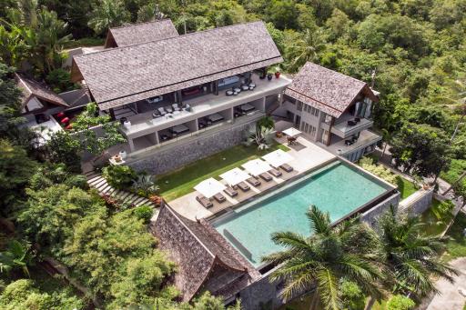 6 Bedrooms in the scenic Hills with spectacular sea views-in Samui