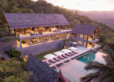 6 Bedrooms in the scenic Hills with spectacular sea views-in Samui