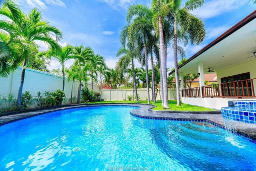 Crystal View : 3 Bedroom Pool Villa On Soi 114