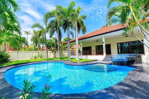 Crystal View : 3 Bedroom Pool Villa On Soi 114