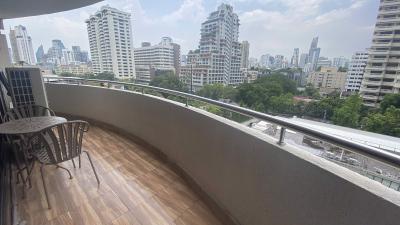 2 bed Condo in Supalai Place Condominium Khlong Tan Nuea Sub District C020667