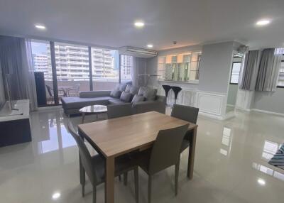 2 bed Condo in Supalai Place Condominium Khlong Tan Nuea Sub District C020667