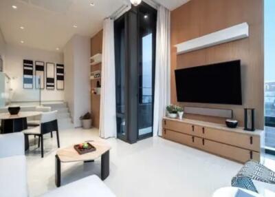 2 bed Condo in Ashton Silom Suriyawong Sub District C020665