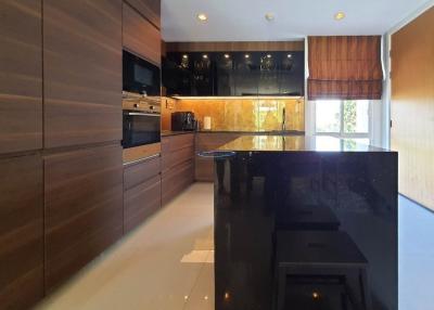 2 Bedroom condo At The Breeze Condo (totally remodelled) In Khao Takiab For Sale