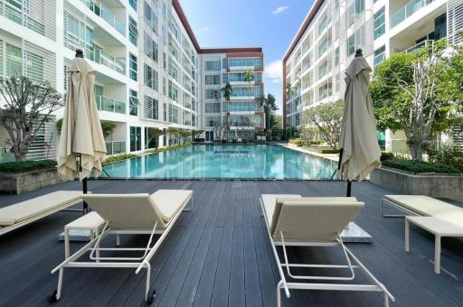 คอนโด 2 ห้องนอนที่ The Breeze Condo (ปรับปรุงใหม่ทั้งหมด) ในเขาตะเกียบสำหรับขาย