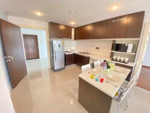 Condo for sale next to the sea, Bang Phra Golden Coast, Building 2, Sriracha.