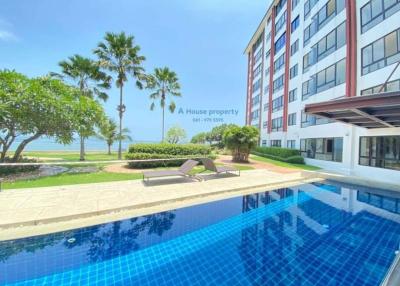 Condo for sale next to the sea, Golden Coast, Building 1, Bang Phra Subdistrict, Si Racha District.