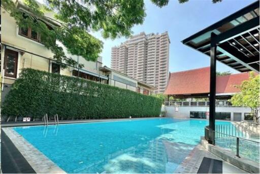 Spaious 3 bedrooms Sathon Soi 1 FOR RENT - 920071001-12485