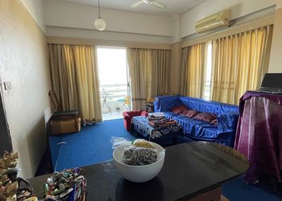 คอนโดนี้ มีห้องนอน 1 ห้องนอน  อยู่ในโครงการ คอนโดมิเนียมชื่อ Pattaya Condo Chain Jomtien 