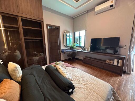 3 Bedrooms House in Reservoir Town Baanmae Villa 7 East Pattaya H010365