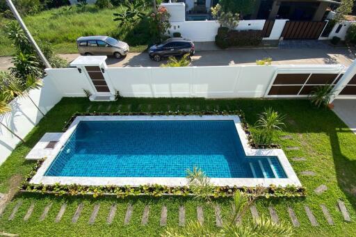 A brand new house with pool for sale in Hang Dong, Chiang Mai