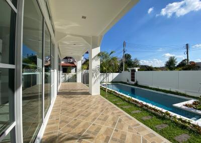 A brand new house with pool for sale in Hang Dong, Chiang Mai