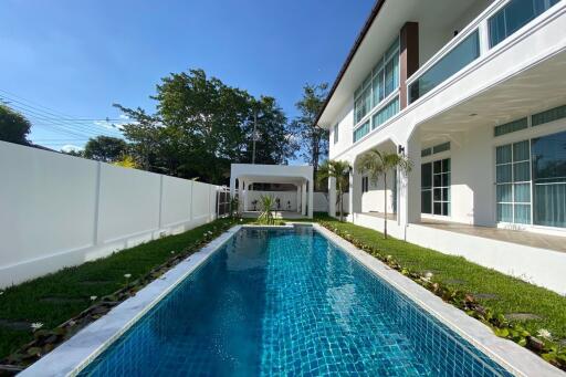 A brand new house with pool for sale in Hang Dong, Chiang Mai