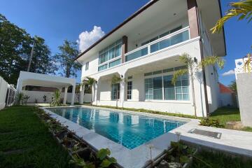 A brand new house with pool for sale in Hang Dong, Chiang Mai