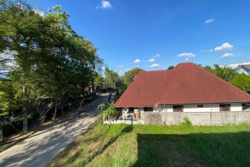 A brand new house with pool for sale in Hang Dong, Chiang Mai