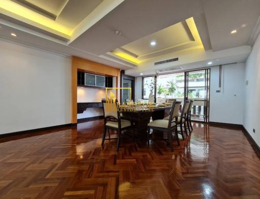 Renovated 3 Bedroom Apartment in Asoke