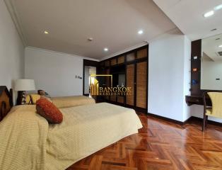 Renovated 3 Bedroom Apartment in Asoke