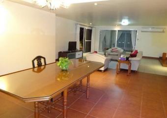 3 Bed Apartment in Phrom Phong