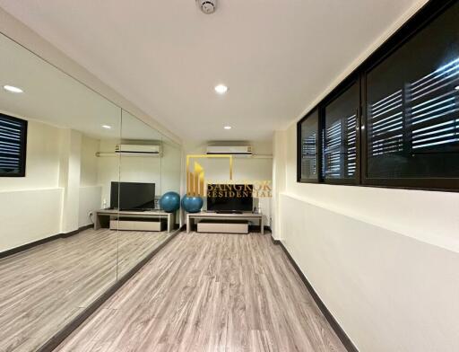 Spacious1 Bedroom Apartment in Phloenchit