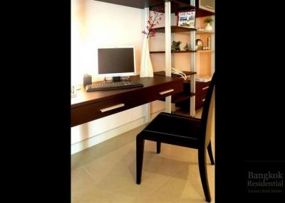 2 Bed Apartment in Phra Khanong