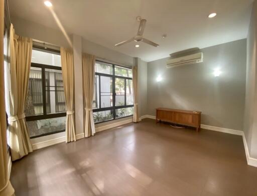 Veranda Ville  4 Bedroom House For Rent in Thonglor