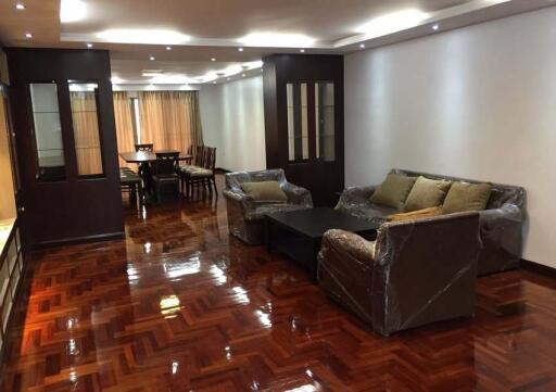 Regent on the Park 1  3 Bed Condo For Rent in Phrom Phong