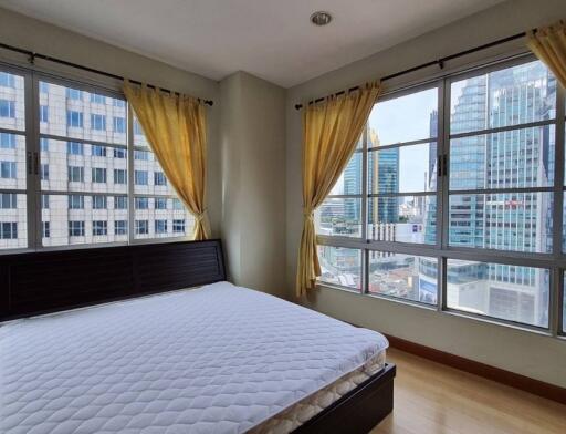 Citi Smart  3 Bed Condo For Rent in Asoke
