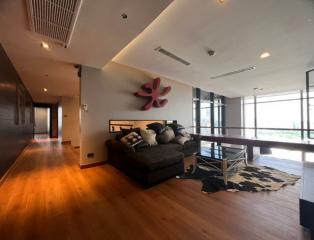 All Seasons Mansion  5 Bedroom Penthouse For Rent in Ploenchit