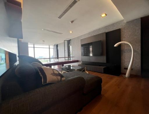 All Seasons Mansion  5 Bedroom Penthouse For Rent in Ploenchit