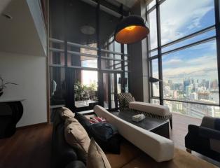 All Seasons Mansion  5 Bedroom Penthouse For Rent in Ploenchit