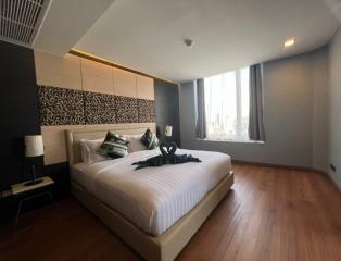 All Seasons Mansion  5 Bedroom Penthouse For Rent in Ploenchit