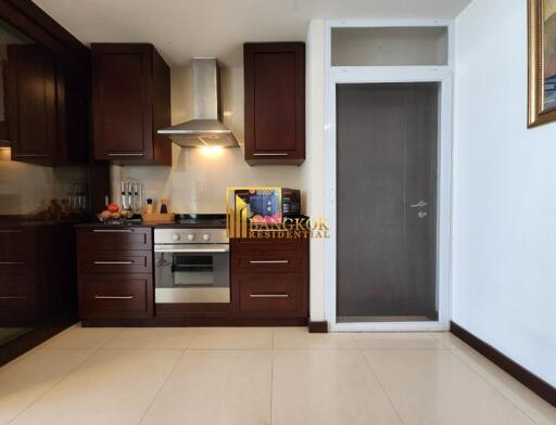 Enormous 4 Bedroom Serviced Apartment in Phrom Phong