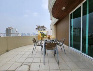 Enormous 4 Bedroom Serviced Apartment in Phrom Phong