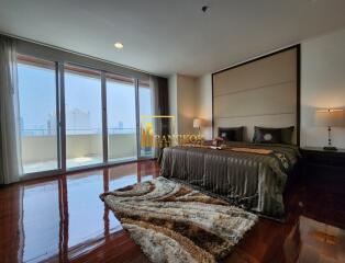 Enormous 4 Bedroom Serviced Apartment in Phrom Phong